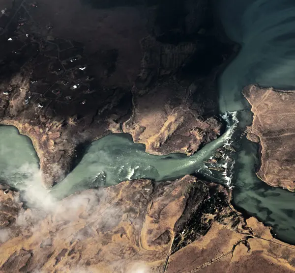 Birdseye View Of Iceland Glacier And Rivers 2023 11 27 04 53 46 Utc